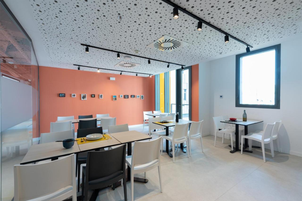 Home And Coliving Pamplona Luaran gambar